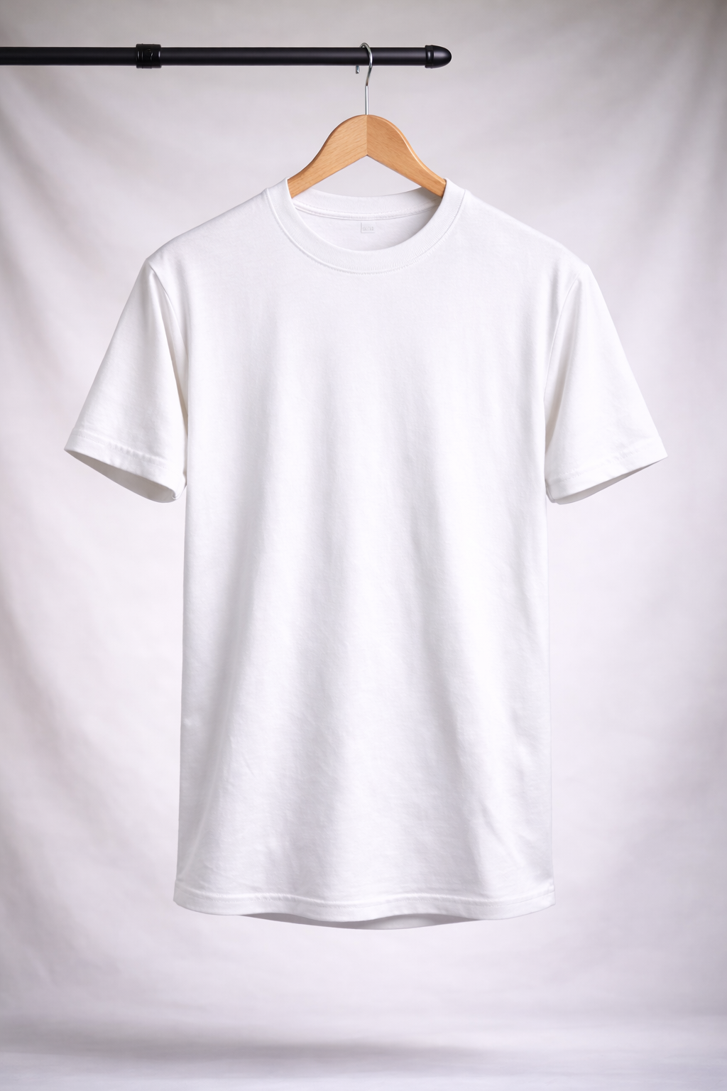 SAPPHIRE WHITE TEE